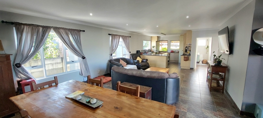 3 Bedroom Property for Sale in Sunrise On Sea Eastern Cape